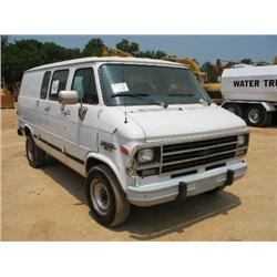 1994 CHEVROLET 30 PASSENGER VAN