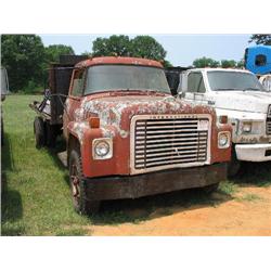 1977 INTERNATIONAL 1700 FLATBED DUMP