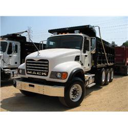 2005 MACK GRANITE CV713 TRI-AXLE DUMP
