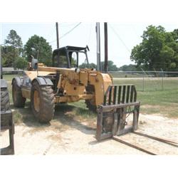 CAT TH83 TELESCOPIC FORKLIFT