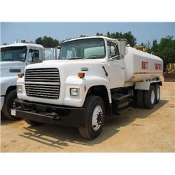 1990 FORD L8000 T/A WATER TRUCK