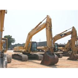 KOMATSU PC220LC HYDRAULIC EXCAVATOR