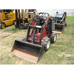 DINGO 323 RUBBER TIRED LOADER