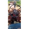 Image 15 : INTERNATIONAL HARVESTER IH4001 TRACTOR, RUNS ROUGH, SN 17784, REAR 23.1-34 TIRES NEAR NEW
