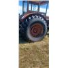 Image 5 : INTERNATIONAL HARVESTER IH4001 TRACTOR, RUNS ROUGH, SN 17784, REAR 23.1-34 TIRES NEAR NEW