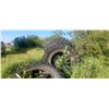 Image 3 : LARGE PILE OF BIG UNSERVICEABLE TRACTOR TIRES