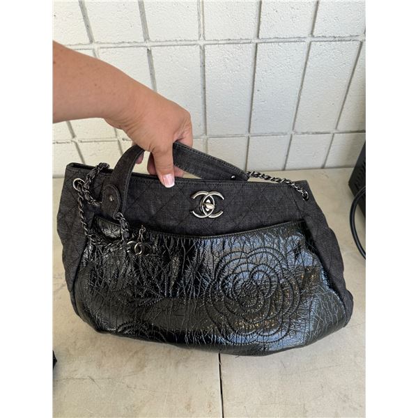 Chanel purse