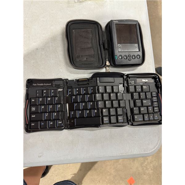 Palm, pilot and palm, portable keyboard no cords