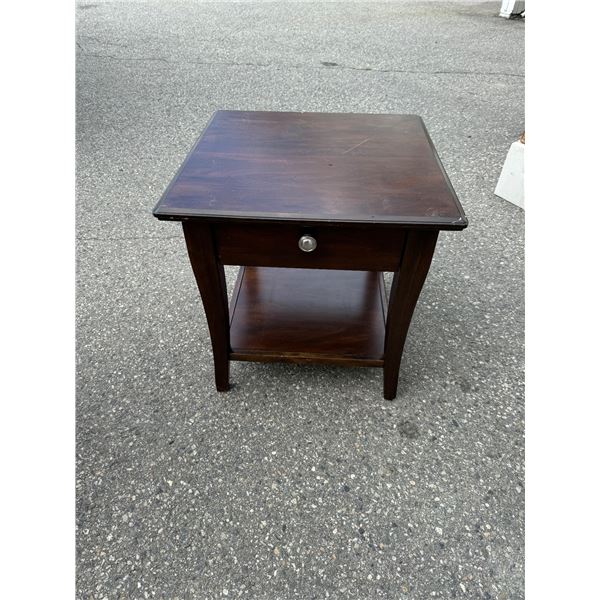 End table