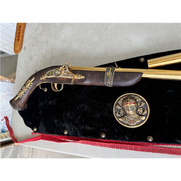 Musket replica decor