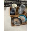 Image 1 : Vases and bowls