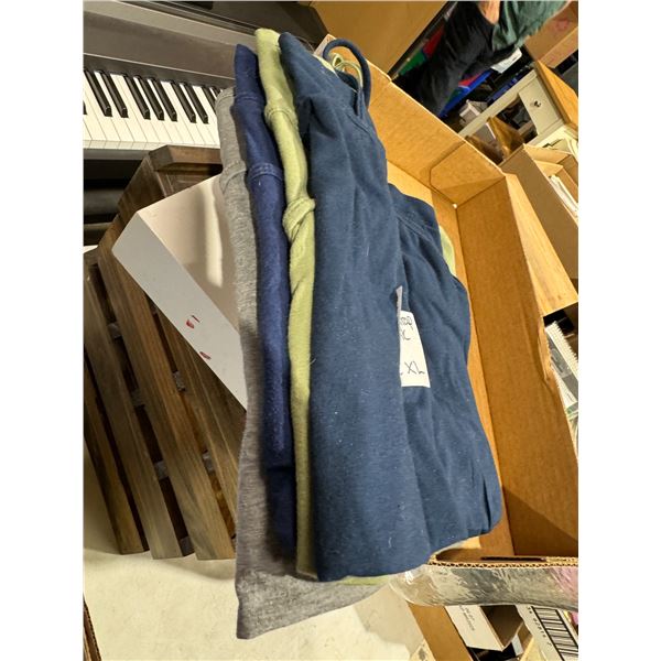 Spaghetti strap, cotton, tank tops size extra large