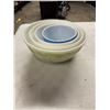 Image 1 : Pyrex nesting bowls