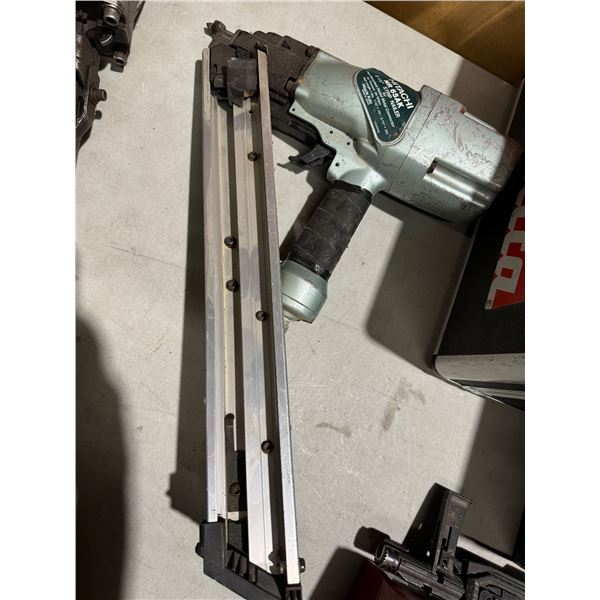 Hitachi 2 1/2 inch strip nailer