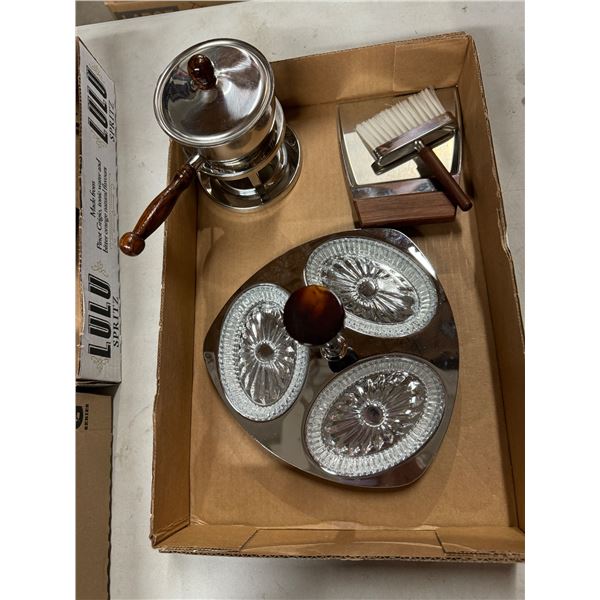 Serving vintage items