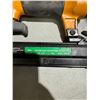 Image 2 : Bostic nailer