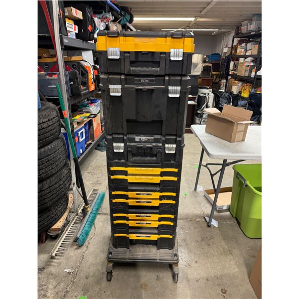 Dewalt stacking toolbox on rollers