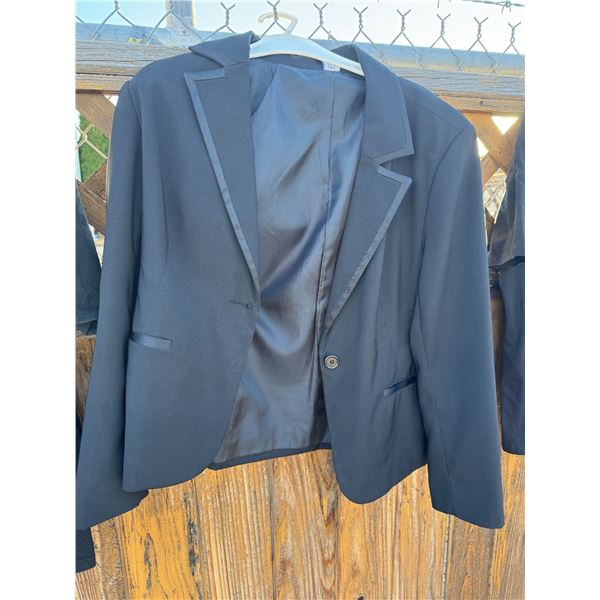 Tuxedo style blazer women's large