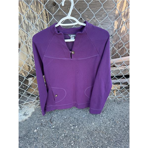 MTN equip pull over size large