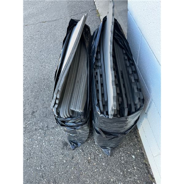 Foam interlocking mats