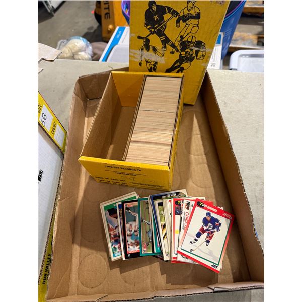 Assorted sports cards