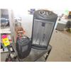 Image 1 : 2 Space Heaters