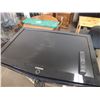 Image 1 : Samsung 40" TV w/ Remote