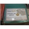 Image 1 : Teal Queen Sized Sheet Set