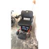 Image 1 : GOLDEN TECHNOLOGIES SCOOTER POWERED-WHEELCHAIR GP162 W/ BATTERY AND CHARGER