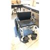 Image 2 : 3-IN-1 ALUMINUM TRANSPORT, COMMODE AND SHOWER WHEELCHAIR (HEAVY DUTY) SM07LF-18
