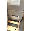 Image 2 : BOX OF BATHTUB GRAB BARS BTGB-20 APPROX 6/BOX