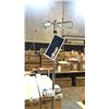 Image 2 : ECONOMY I.V. POLE W/REMOVABLE TOP, 4 HOOKS 4 LEGS BY DRIVE