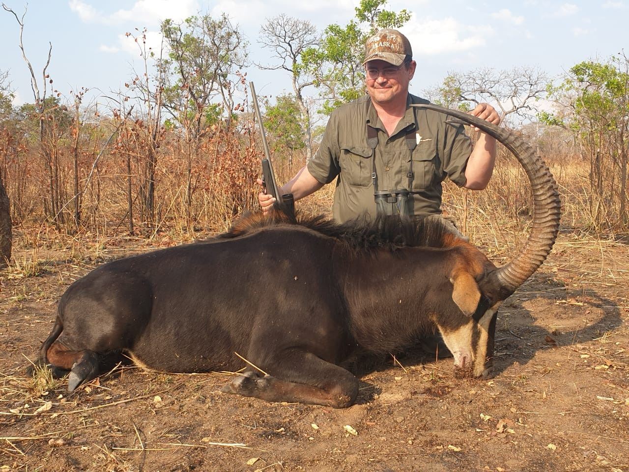 Sable Hunter 3-DAY ROOSEVELT SABLE HUNT FOR 1 HUNTER IN MOZAMBIQUE WITH CHASSEURS DE ...