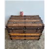Image 1 : Antique Steamer Trunk