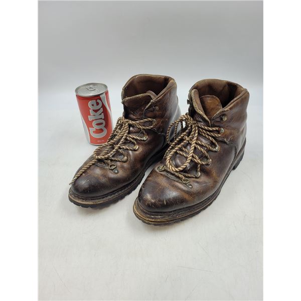 Vintage Vibram Hiking Boots Made in Italy