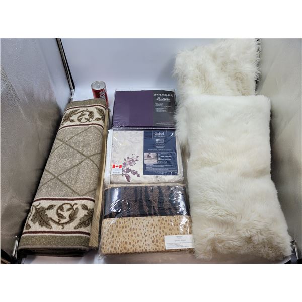 Queen Size Sheet Sets/Mat and Pillow