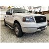 Image 8 : A12B --  2005 FORD F150 WHITE 360240 KMS