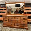 Image 2 : 503-- BEAUTIFUL 5 PIECE WOOD BEDROOM SET