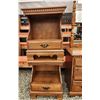 Image 4 : 503-- BEAUTIFUL 5 PIECE WOOD BEDROOM SET