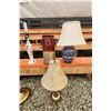 Image 2 : 512-- 4 LAMPS AND 1 CLAY POT
