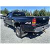 Image 19 : F6B --  2002 CHEVROLET SILVERADO 3500HD BLACK 162668 KMS