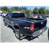Image 20 : F6B --  2002 CHEVROLET SILVERADO 3500HD BLACK 162668 KMS