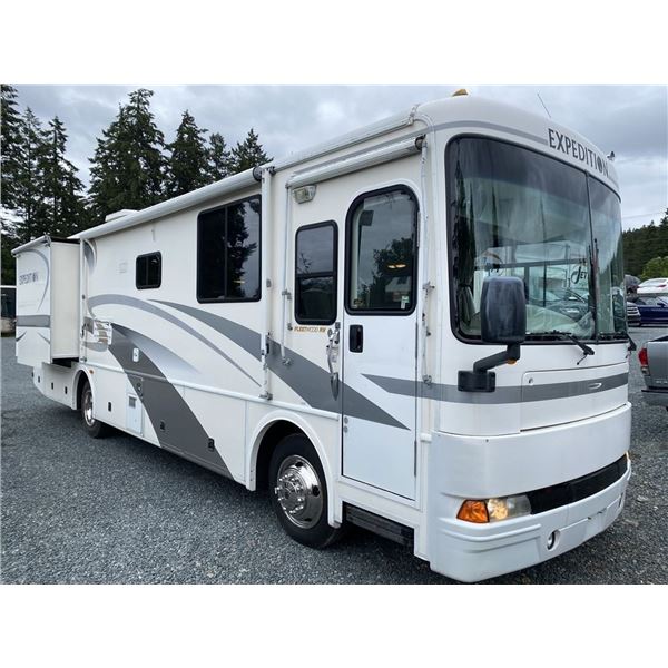 0B --  2001 FLEETWOOD EXPEDITION MOTORHOME 34.6FT WHITE 53613 MILES
