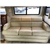 Image 29 : 0B --  2001 FLEETWOOD EXPEDITION MOTORHOME 34.6FT WHITE 53613 MILES