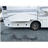 Image 9 : 0B --  2001 FLEETWOOD EXPEDITION MOTORHOME 34.6FT WHITE 53613 MILES