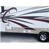 Image 10 : 0C --  2009 QUANTAM BY FLEETWOOD 5TH WHEEL 38FT WHITE/BURGUNDY
