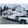 Image 1 : 0C --  2009 QUANTAM BY FLEETWOOD 5TH WHEEL 38FT WHITE/BURGUNDY