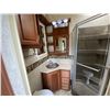 Image 27 : 0C --  2009 QUANTAM BY FLEETWOOD 5TH WHEEL 38FT WHITE/BURGUNDY