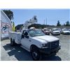 Image 10 : 0G --  2002 FORD F-550 SUPER DUTY BUCKET TRUCK WHITE 36,917 KMS