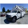 Image 1 : 0G --  2002 FORD F-550 SUPER DUTY BUCKET TRUCK WHITE 36,917 KMS